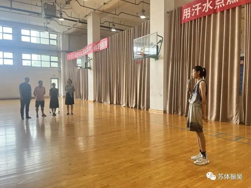 刻苦训练篮球时如何避免受伤的建议_1